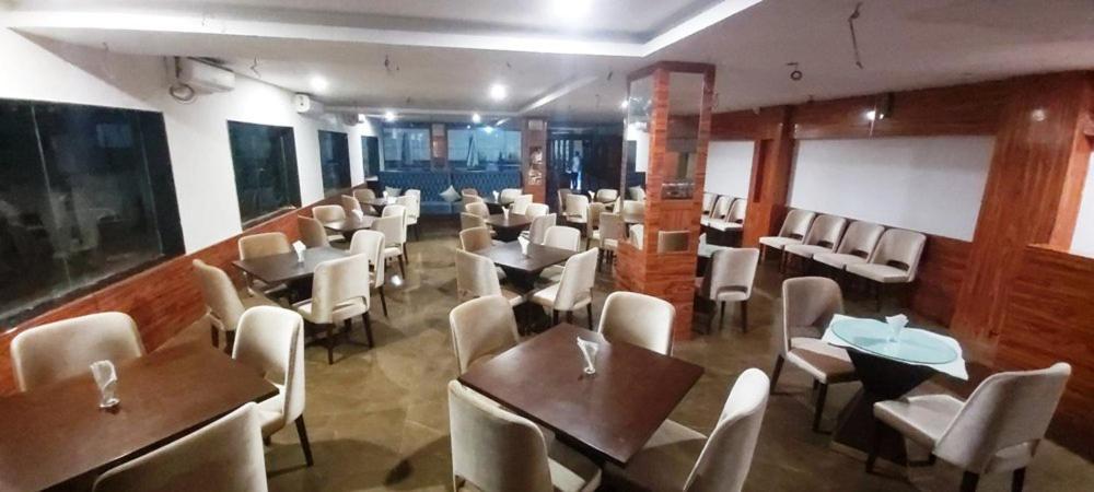 Hotel Sea N Sand - Berries Group Дігха Екстер'єр фото